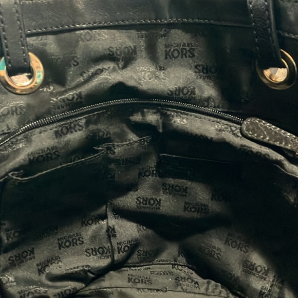 Michael Kors purse - Picture 5 of 7